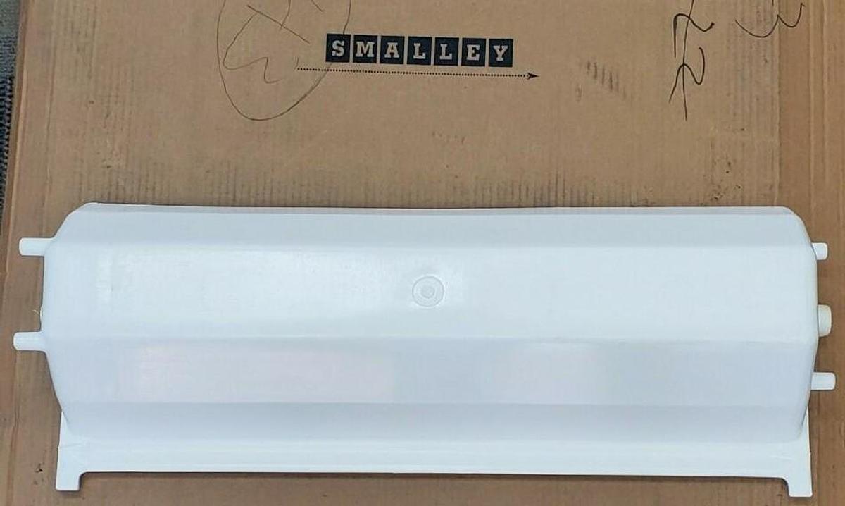 Used BOX OF 6 NEW SMALLEY MANUFACTURING 05-0007 IP-24 / HDPE CONVEYOR CONTAINERS