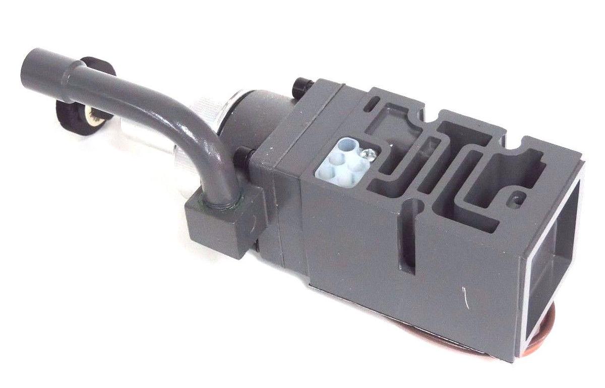 Used NEW NUMATICS 152RS100C000000 PRESSURE REGULATOR 10/130PSIG W/ 214-103 GAUGE