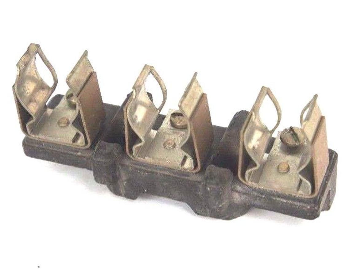 Used LOT OF 4 ALLEN BRADLEY 1491-N263 FUSE BLOCKS 31-60AMP, 600V, 3POLE, 1491N263