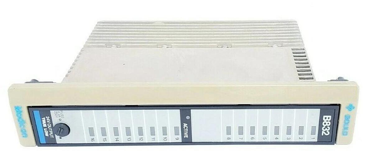 Used GOULD MODICON AS-B832-016 24V TRUE-LOW OUTPUT MODULE ASB832016