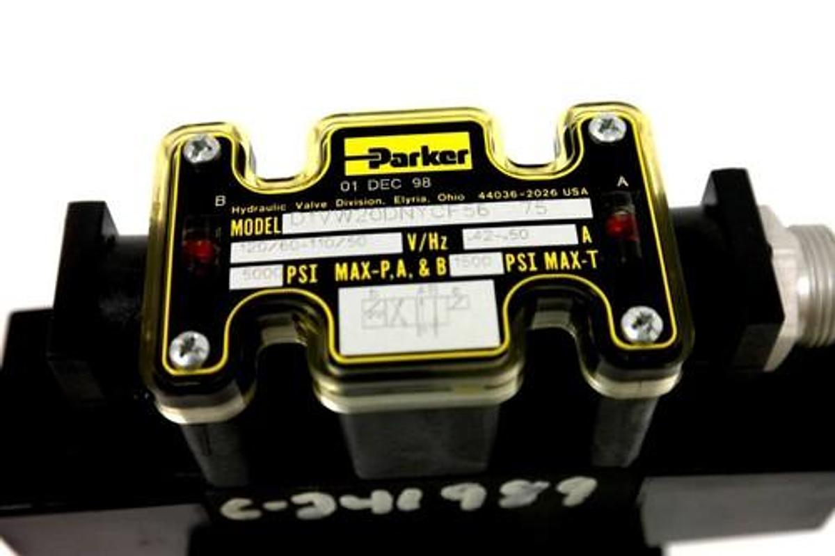 Used NEW PARKER D31VW1D4NYCF56 75 DIRECTIONAL VALVE PILOT VALVE D1VW20DNYCF56 75