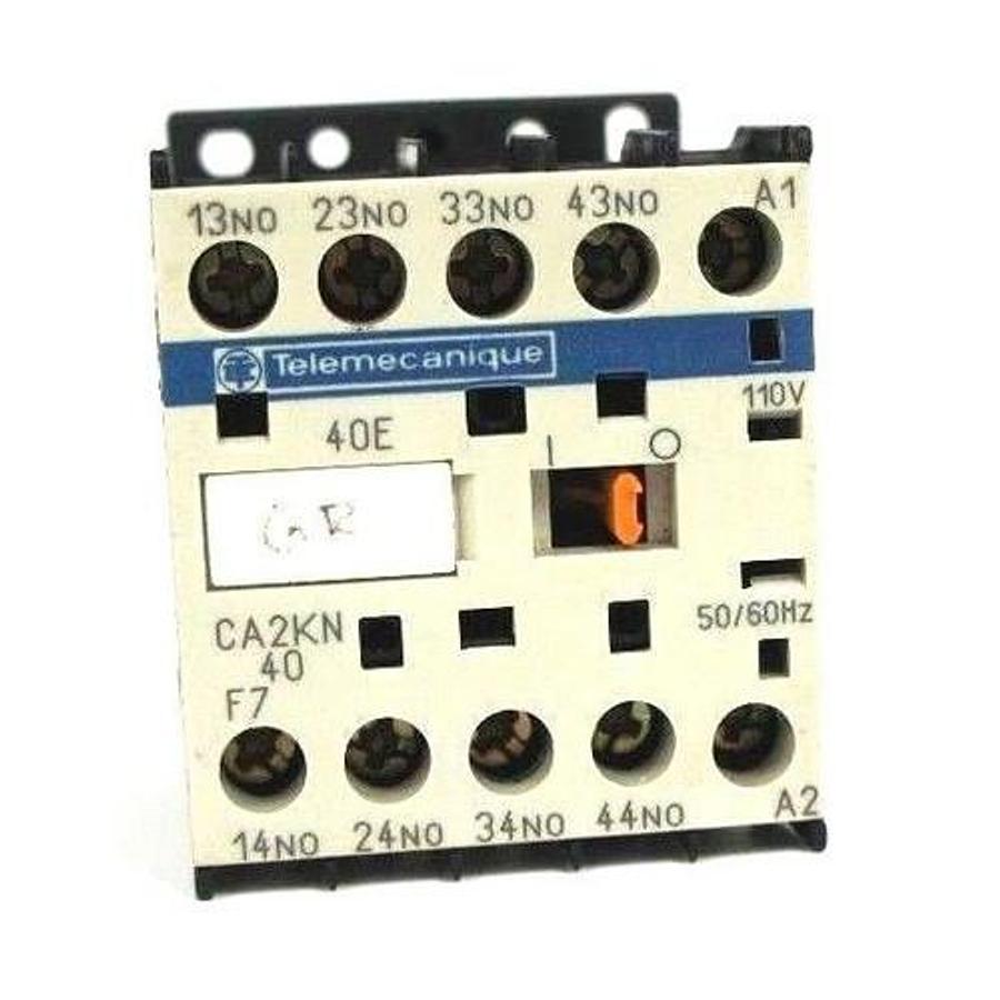 Used TELEMECANIQUE CA2-KN40 CONTROL RELAY 110V 50/60HZ CA2KN40