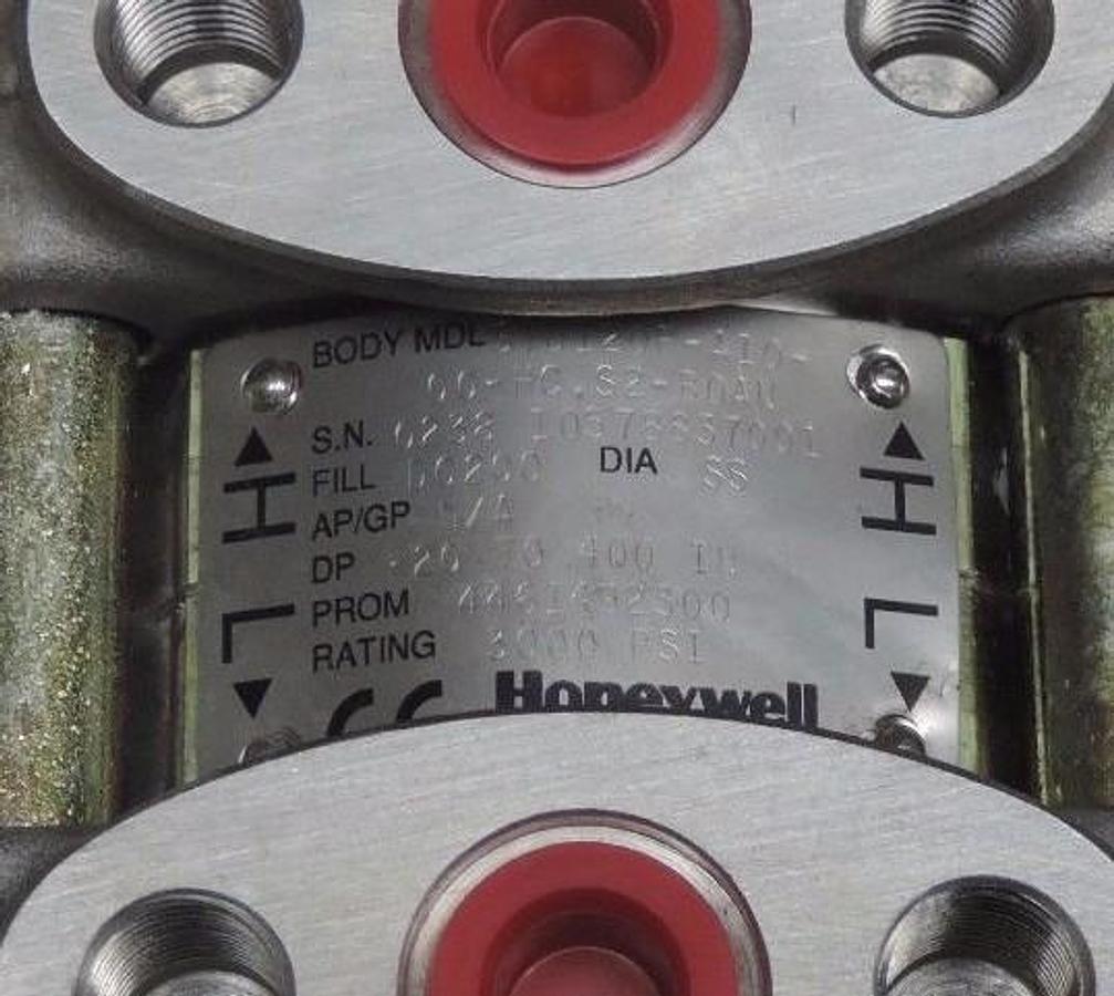Used HONEYWELL STD120-E1H-00000-1C-HC-MB-S2-B7AN PRESSURE TRANSMITTER ST3000