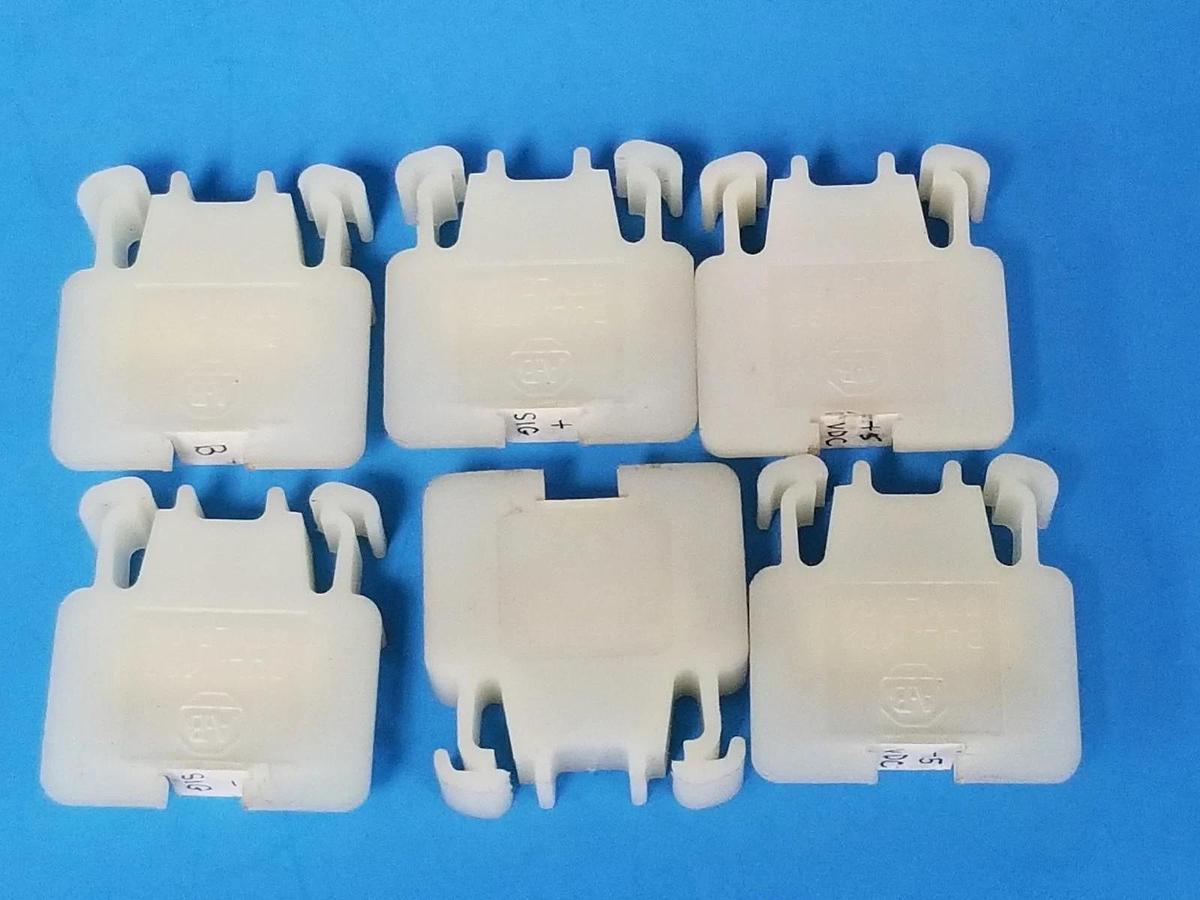 Used LOT OF 6 ALLEN BRADLEY 1492-CA1 TERMINAL BLOCKS SER. C, 1492CA1
