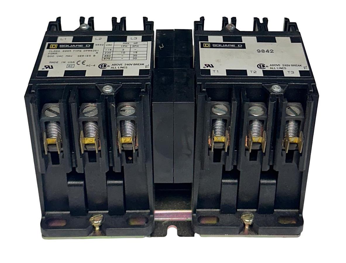 Used NEW SQUARE D 8965-DPR53-S1-V02 / 8965DPR53S1V02 REVERSING CONTACTOR 600VAC NSMP