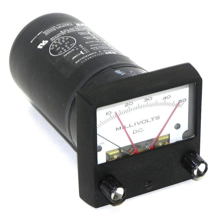 Used NEW API CONTROLS LFE: 38-1800-8002 ANALOG METER MODEL N0. 303-KU 3818008002