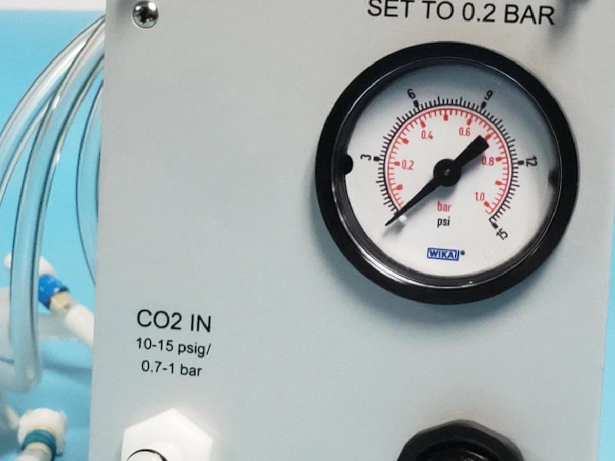 Used NIB GE HEALTHCARE CO2MIX200/500/1000 LEFT CO2 CONTROLLER 28411655