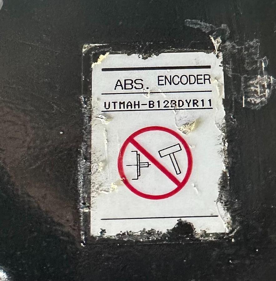 Used NEW YASKAWA ELECTRIC SGMG-20AWABF / SGMG20AWABF AC SERVO MOTOR 1800W 11.5Nm