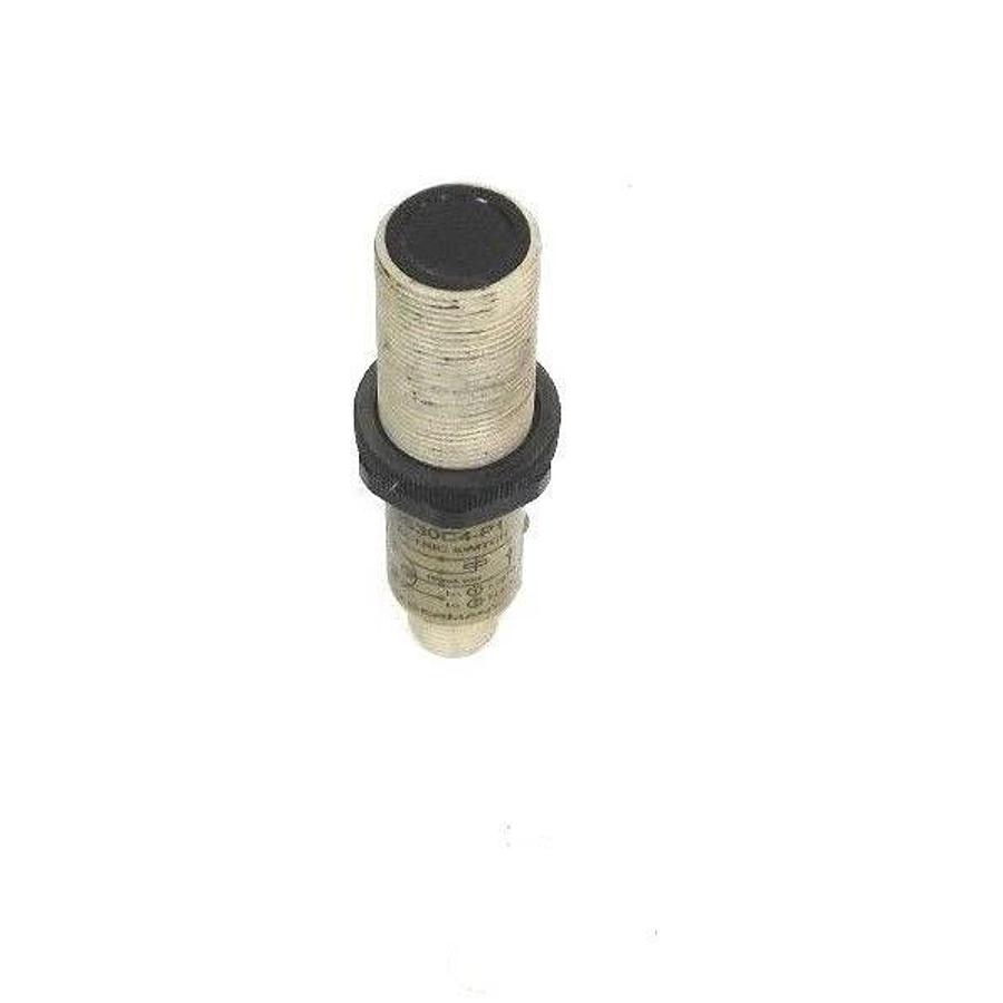 Used OMRON E3F2-DS30C4-P1 PHOTOELECTRIC SWITCH E3F2DS30C4P1