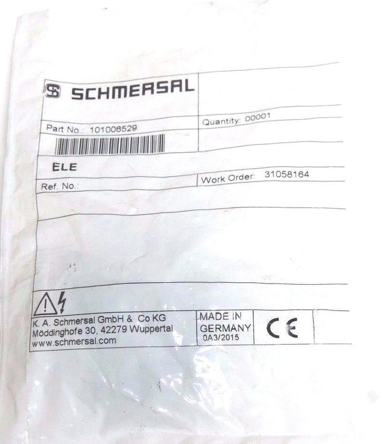 Used NEW SCHMERSAL 101006529 CONTACT BLOCK 24V