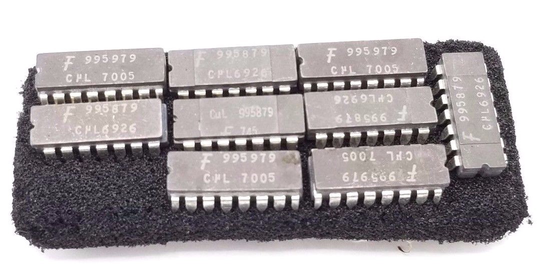 Used LOT OF 19 NEW GENERIC 995979 CHIPS 14-PIN