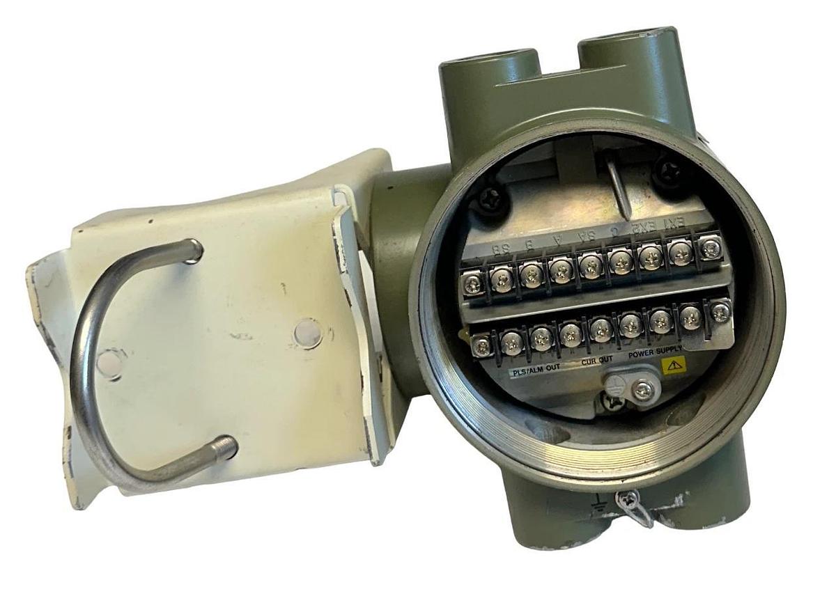 Used YOKOGAWA ADMAG SE SE14-JEH2-A12/FF1/FN1 / SE14 MAGNETIC FLOW CONVERTER 11W USNP