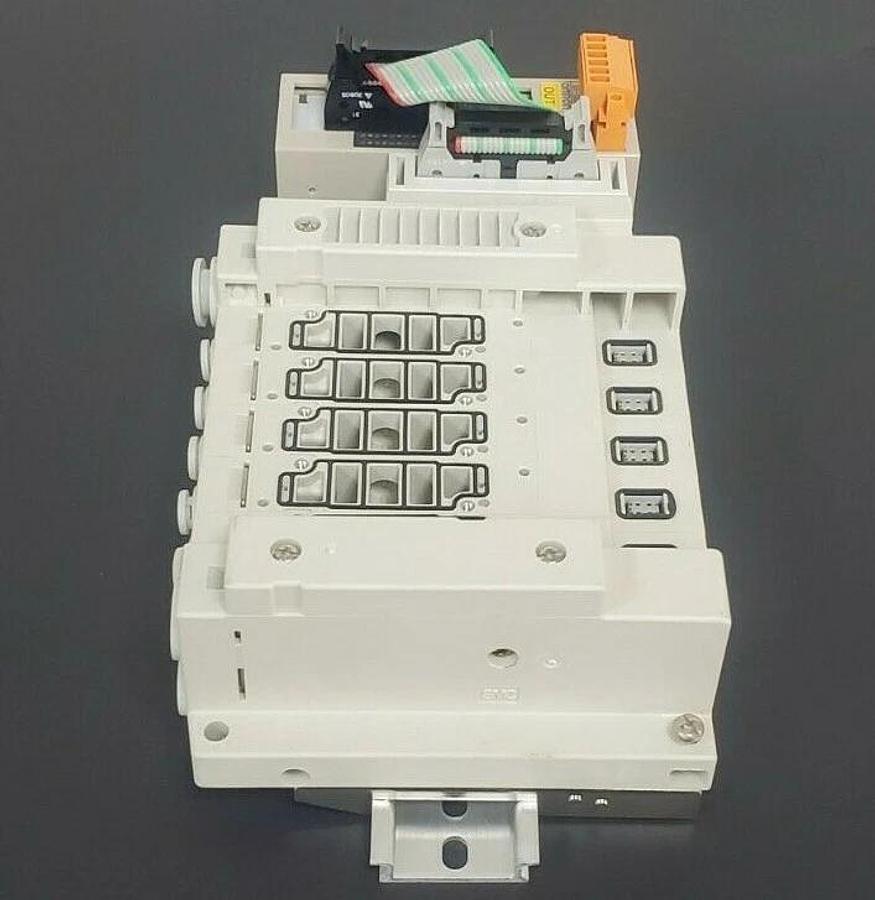 NEW OMRON SRT2-VOD16ML-1 REMOTE TERMINAL 24VDC MANIFOLD PLUGIN SRT2VOD16ML1