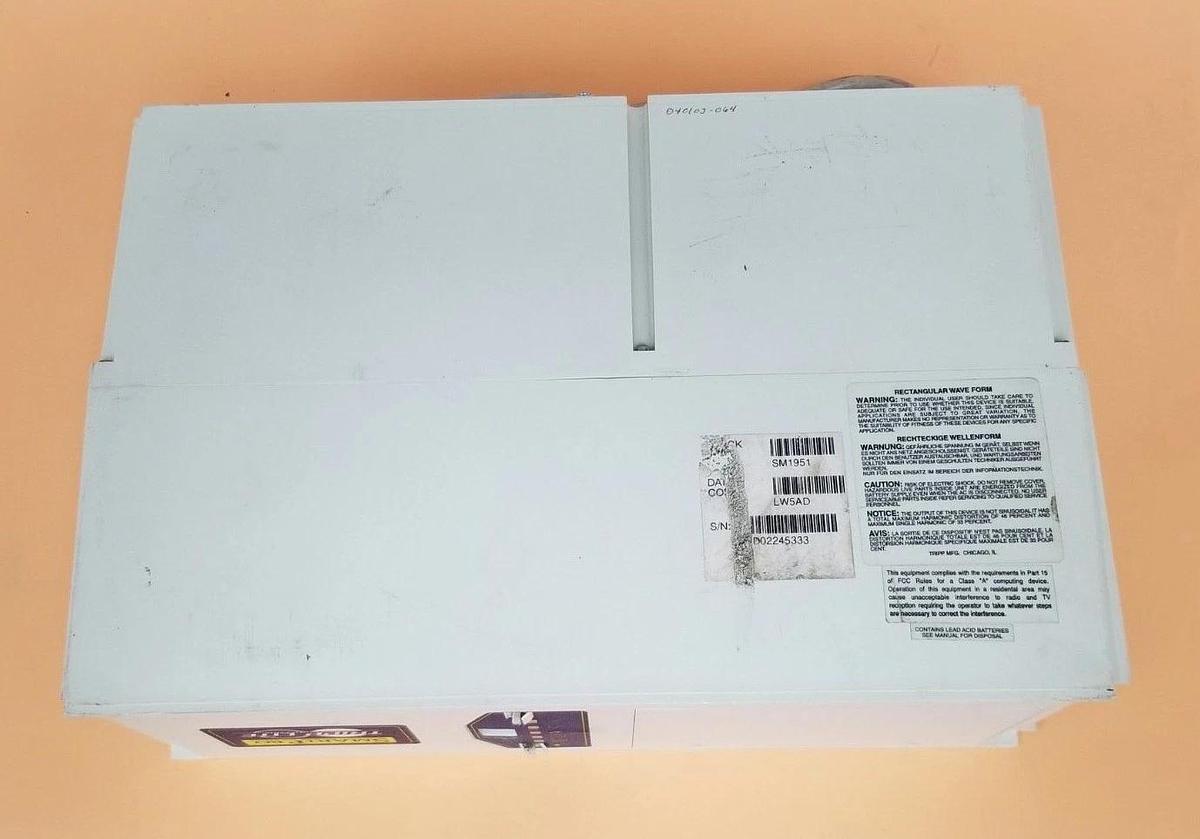 Used TRIPP LITE SMART-1050RM POWER SUPPLY 120VAC 60HZ 775W 1150VA IN. 120VAC 60HZ OUT