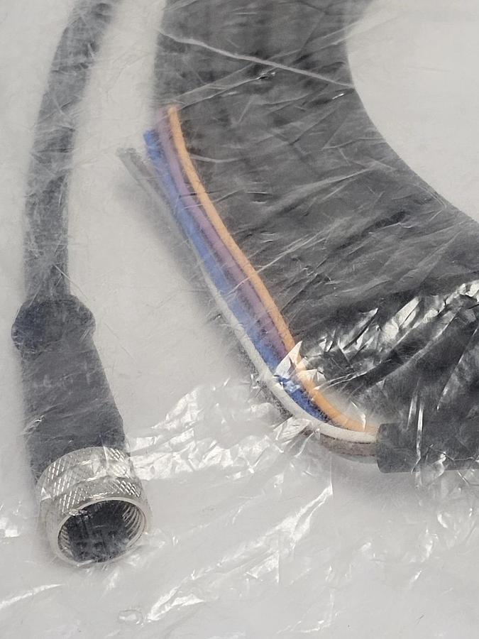 Used NEW IFM E11807 CORDSET 5M CABLE 8 POLE M12 CONNECTOR