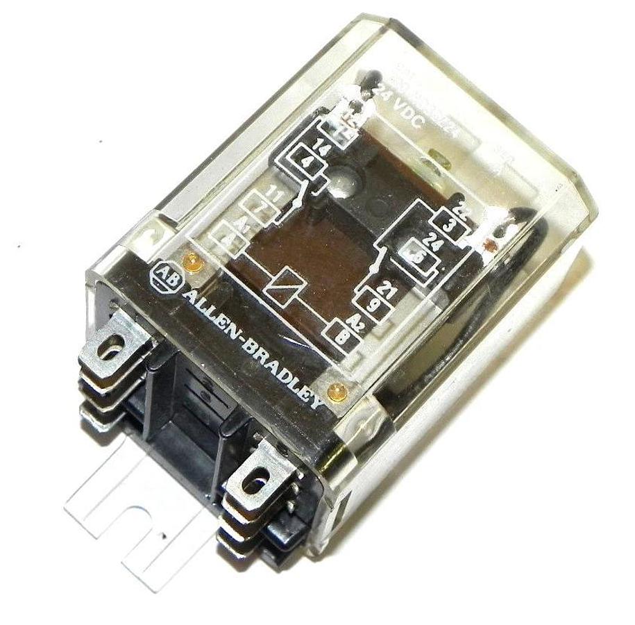 Used LOT OF 4 NIB ALLEN BRADLEY 700-HD32Z24 RELAYS 700HD32Z24 SERIES A