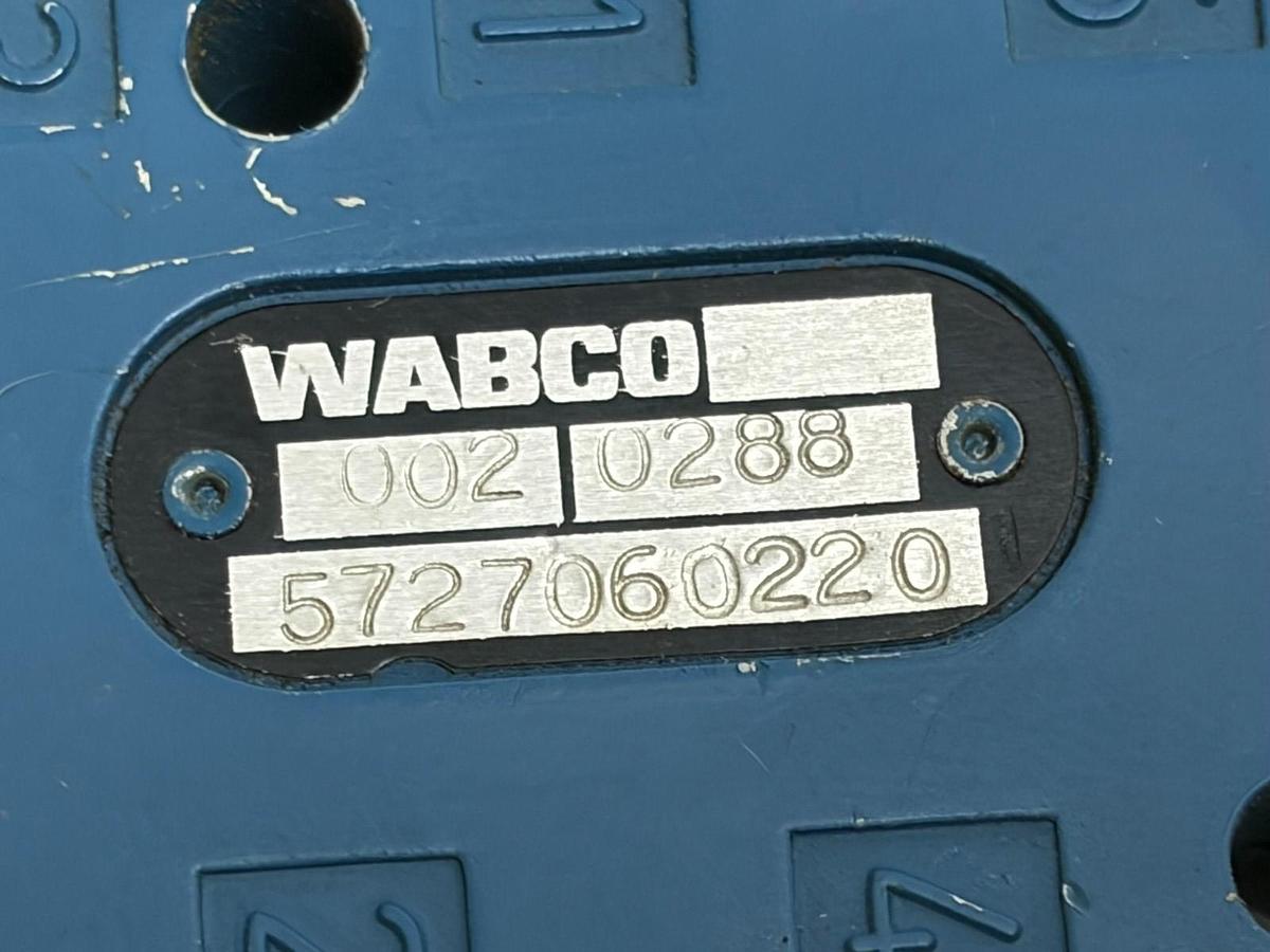 Used WABCO 572-706-0220 Solenoid Valve 24V 10bar Air Control Block 002-0288 - New