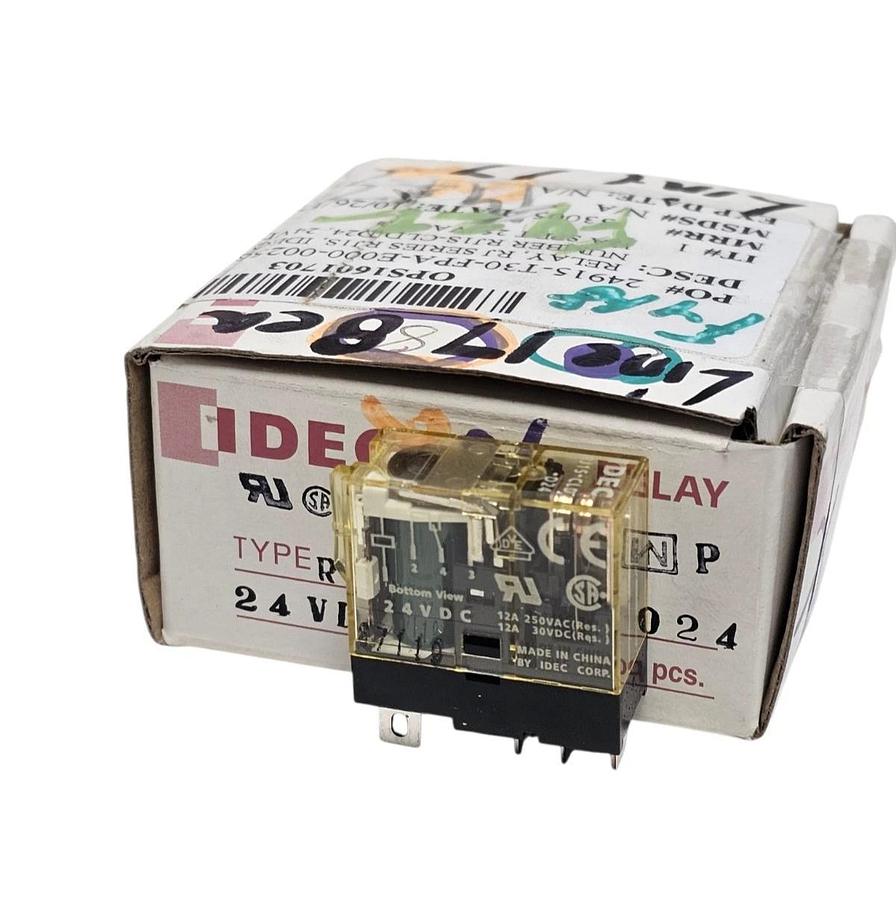 BOX OF 8 NEW IDEC RJ1S-CLD-D24 SLIM POWER RELAYS RJ1SCLDD24 24VDC