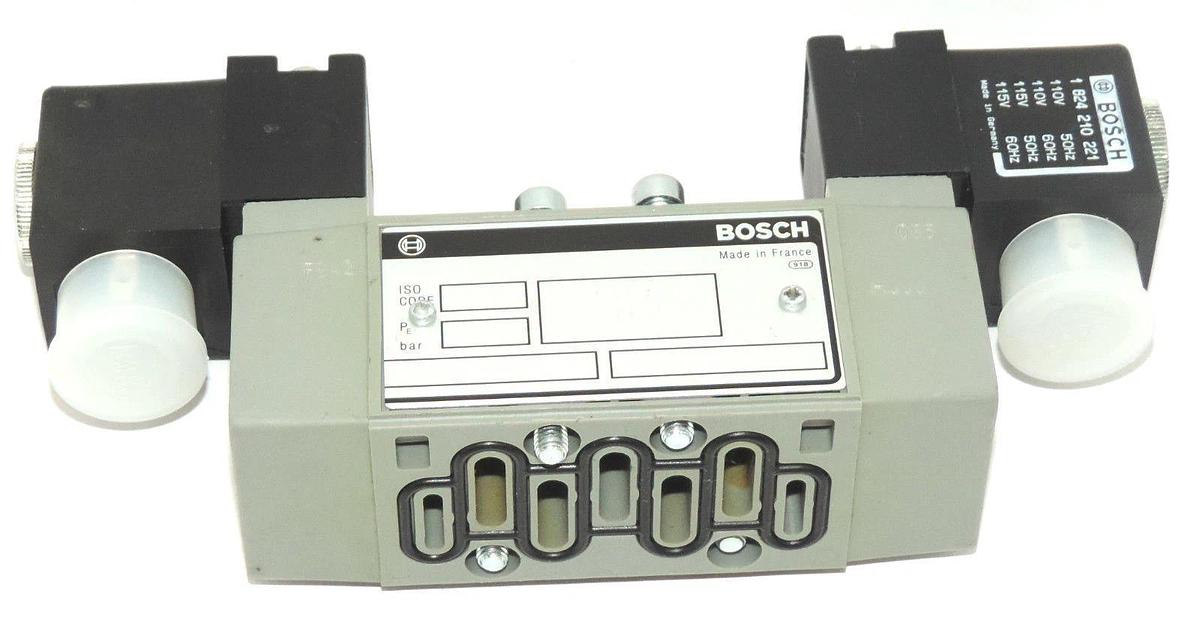 Used NEW BOSCH 0820024504 DIRECTIONAL CONTROL VALVE 0 820 024 504, 1824210221 COILS