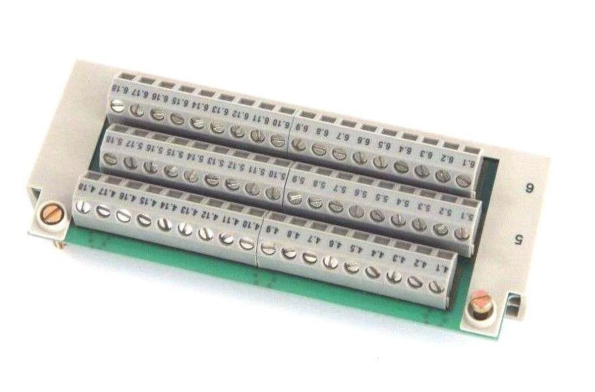 NIB SCHNEIDER AUTOMATION 170XTS00401 SCREW TERMINAL BUS BAR, 3 ROWS