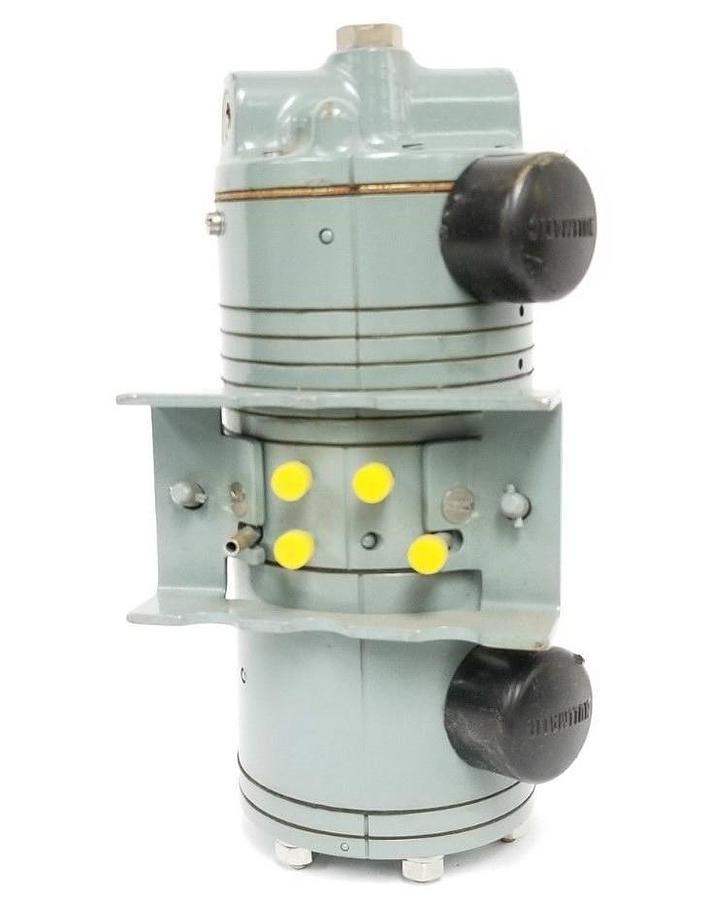 Used MOORE PRODUCTS 561MF NULLMATIC CONTROLLER R20020 REPAIRED