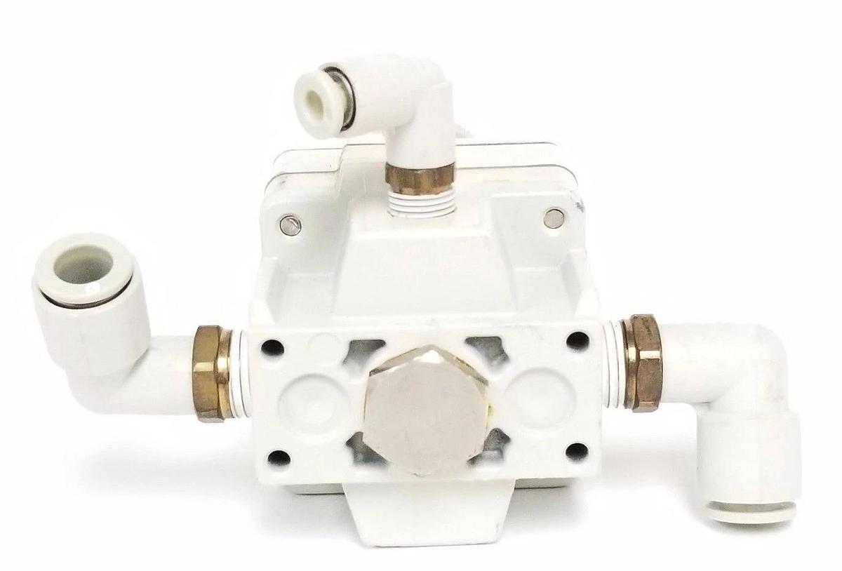 Used SMC IR2010-02 PRECISION REGULATOR 0.005-0.4 MPa IR201002
