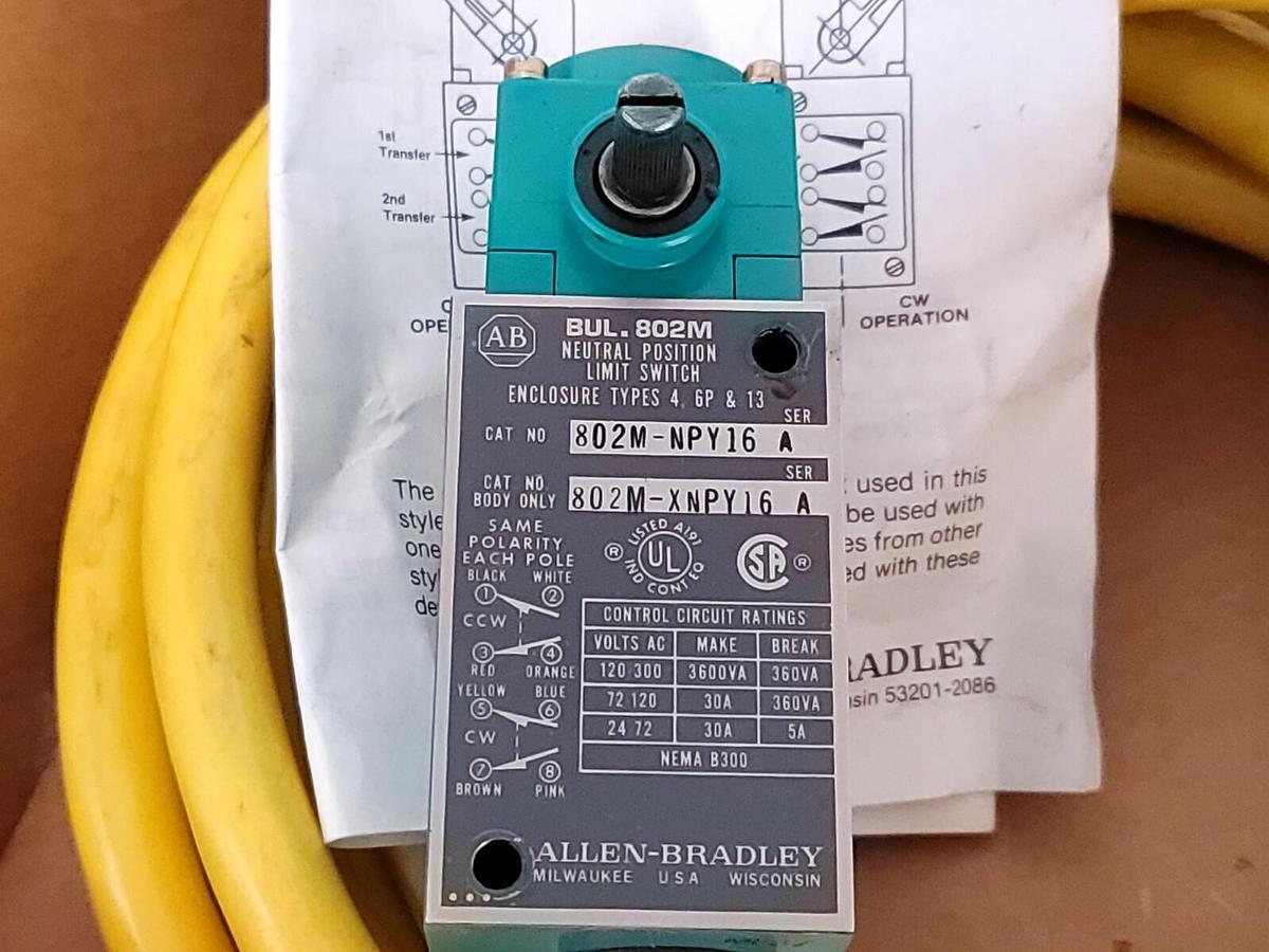 NIB ALLEN BRADLEY 802M-NPV16 PRE-WIRED SEALED LIMIT SWITCH SER. A