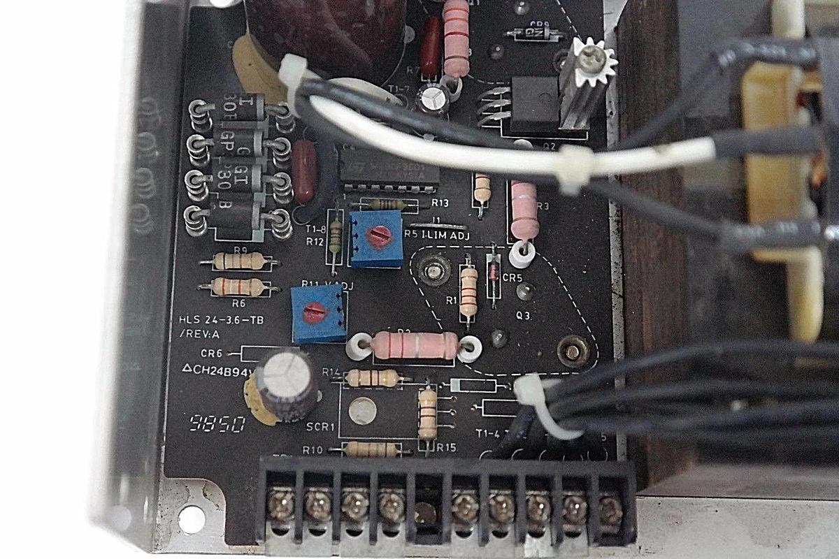 Used SOLA SLS-24-036T REGULATED POWER SUPPLY 24VDC@3.6A SLS24036Y