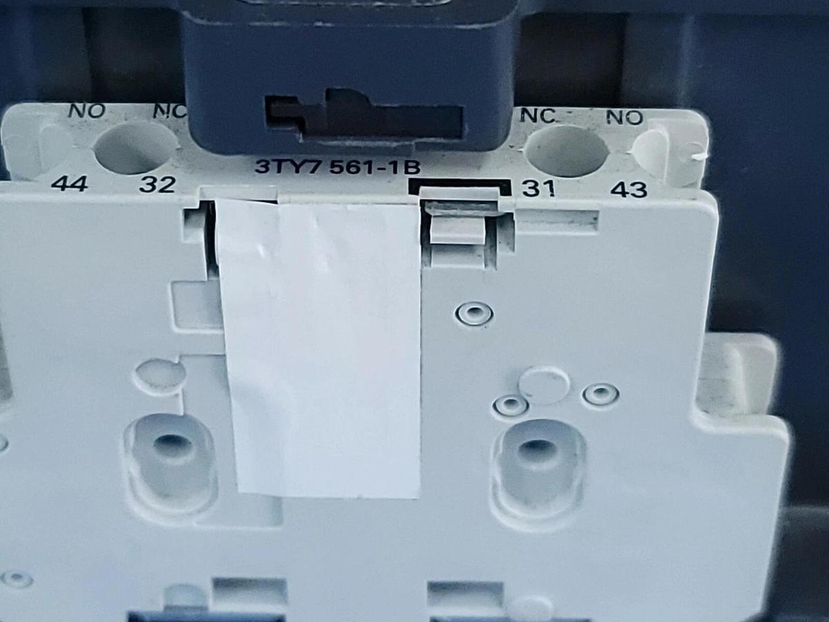 Used SIEMENS 3TF4810A-K6 CONTACTOR 3-POLE 110/120VAC 3TF48