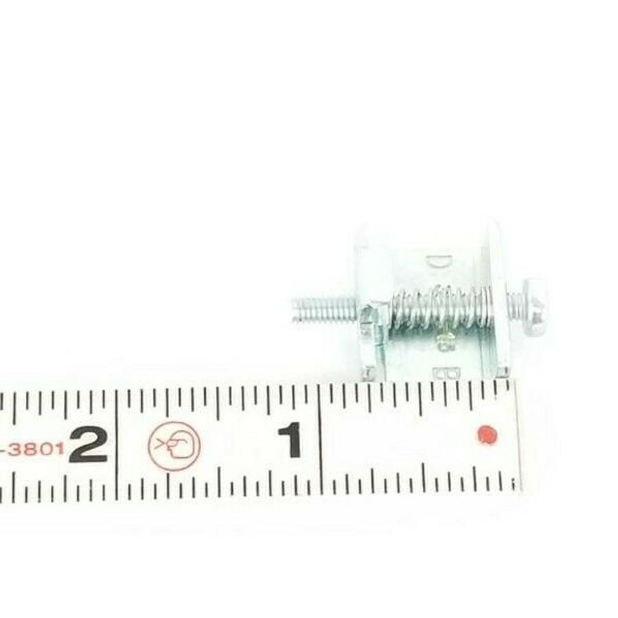 Used LOT OF 10 GENERIC 2AFE0-GEF0-9001 MOUNTING CLIPS 390-15