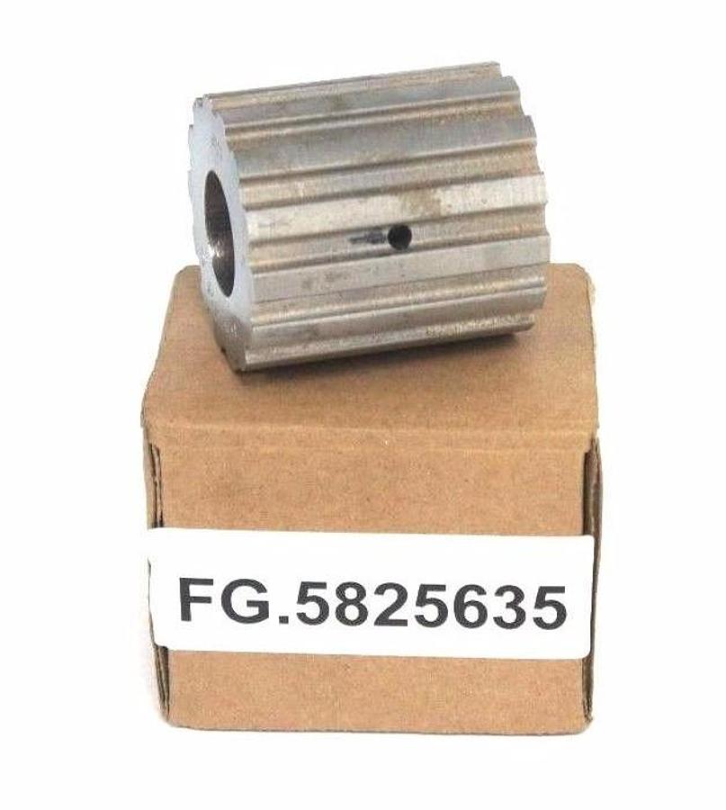NIB GENERIC FG.5825635 FRONT KNIFE IDLER PULLEY B08P