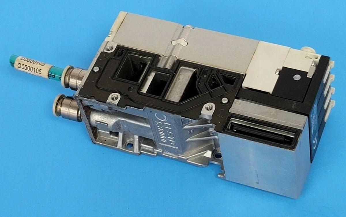 Used FESTO VMPA2-FB-EMG-4 ELECTRONICS MODULE W/ VALVES 537953, 537952