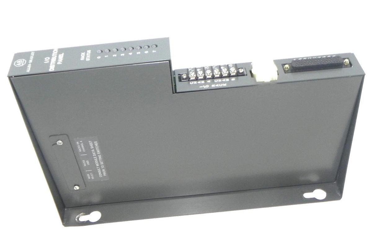 Used ALLEN BRADLEY 1772-SD2 REMOTE I/O SCANNER DISTRIBUTION PANEL 1772SD2, SER. A