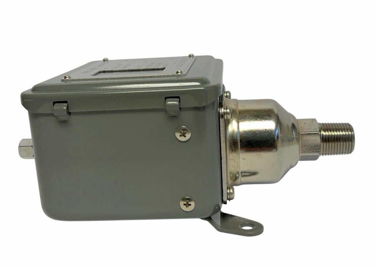 Used NEW UEDA SEISKUSHO P5S-5-3T PRESSURE SWITCH P5S53T