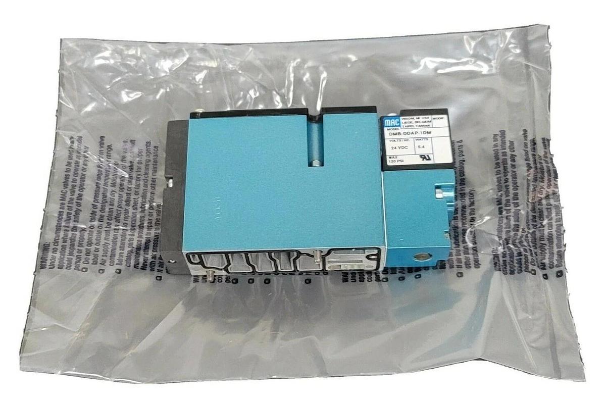Used NIB MAC 92B-AAA-000-DM-DDAP-1DM SOLENOID VALVE 24VDC 5.4W