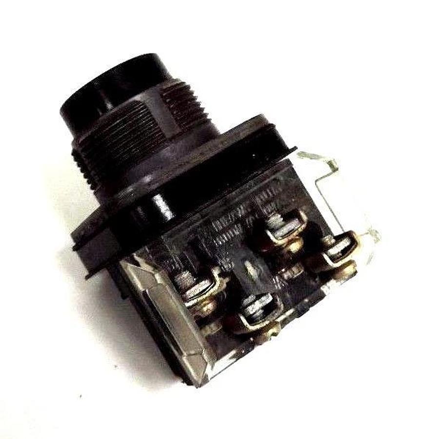 Used ALLEN BRADLEY 800T-B2 PUSHBUTTON 800TB2 SER. B