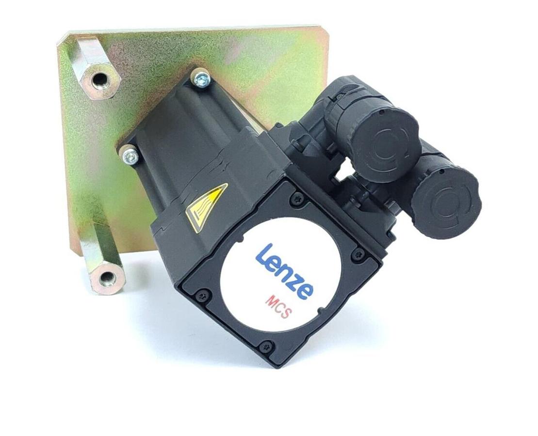 Used NEW LENZE MCS 06F41LRS0B0-B11N-ST5S00N-R2SU SYNCHRONOUS SERVO MOTOR