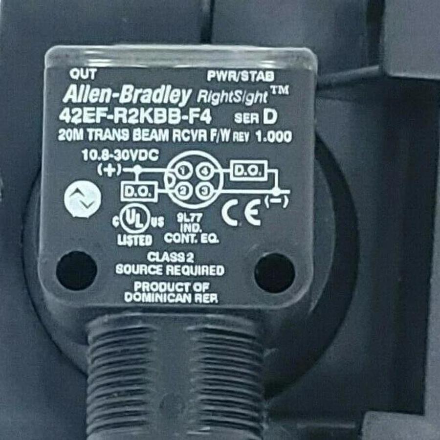 Used ALLEN BRADLEY 42EF-R2KBB-F4 SER. D PHOTOELECTRIC SENSOR W/ MOUNT