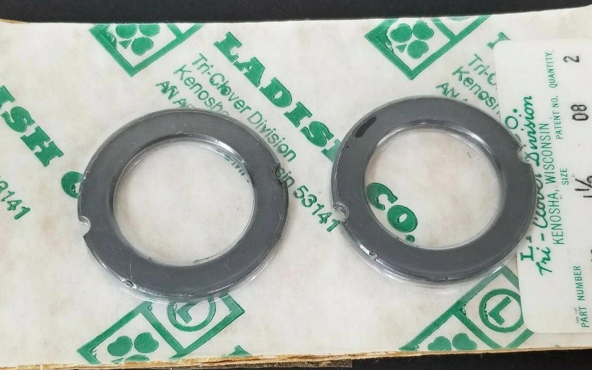 Used LOT OF 2 NEW TRI-CLOVER ME RI0 1-1/2 CARBON SEALS PATENT NO. 08