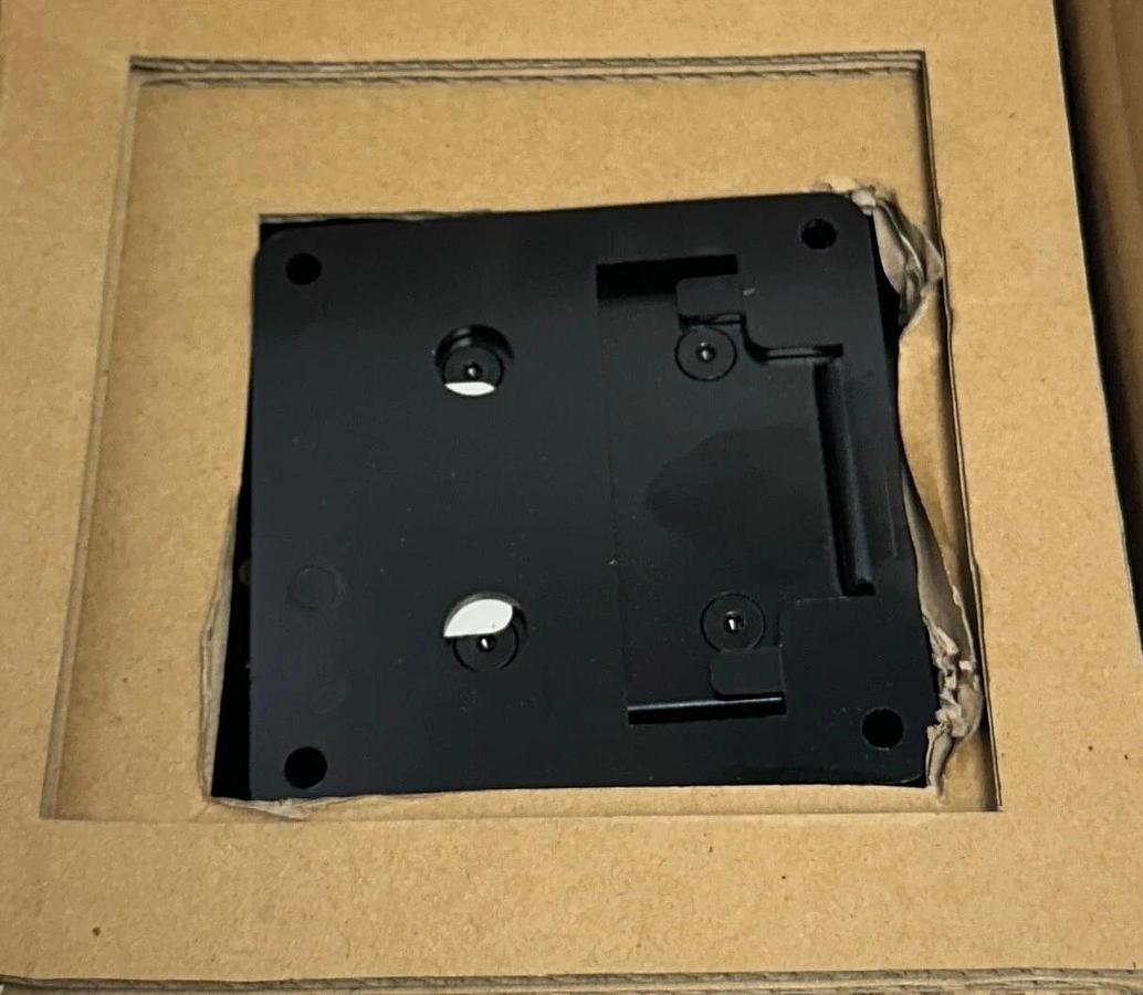 ERGOTRON 60-239-007 / 8200-M25 WALL MOUNT KIT FX30 OEM NSMP