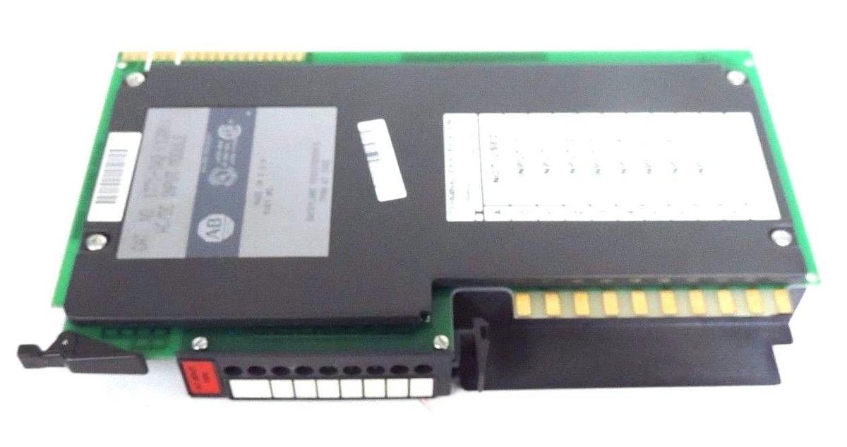 NIB ALLEN BRADLEY 1771-IA2 AC/DC INPUT MODULE 120V, 1771IA2