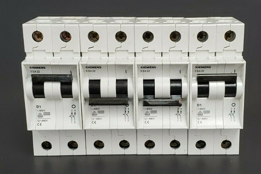 Used LOT OF 4 SIEMENS 5SX22D1 CIRCUIT BREAKERS 5XS2, 5SX22 MAX 480V AC