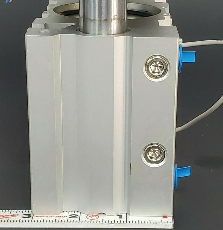 Used NEW SMC MGPM63-50Z-M9BWVZ MGP-Z SERIES CYLINDER MGPM6350ZM9BWVZ MAX. 1.0MPa