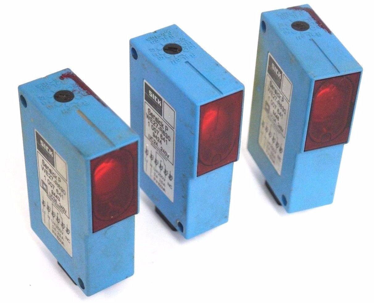 Used SICK OPTIC WE27-R630 PHOTOELECTRIC STATUS INDICATOR 24-240V 2VA - LOT OF 3