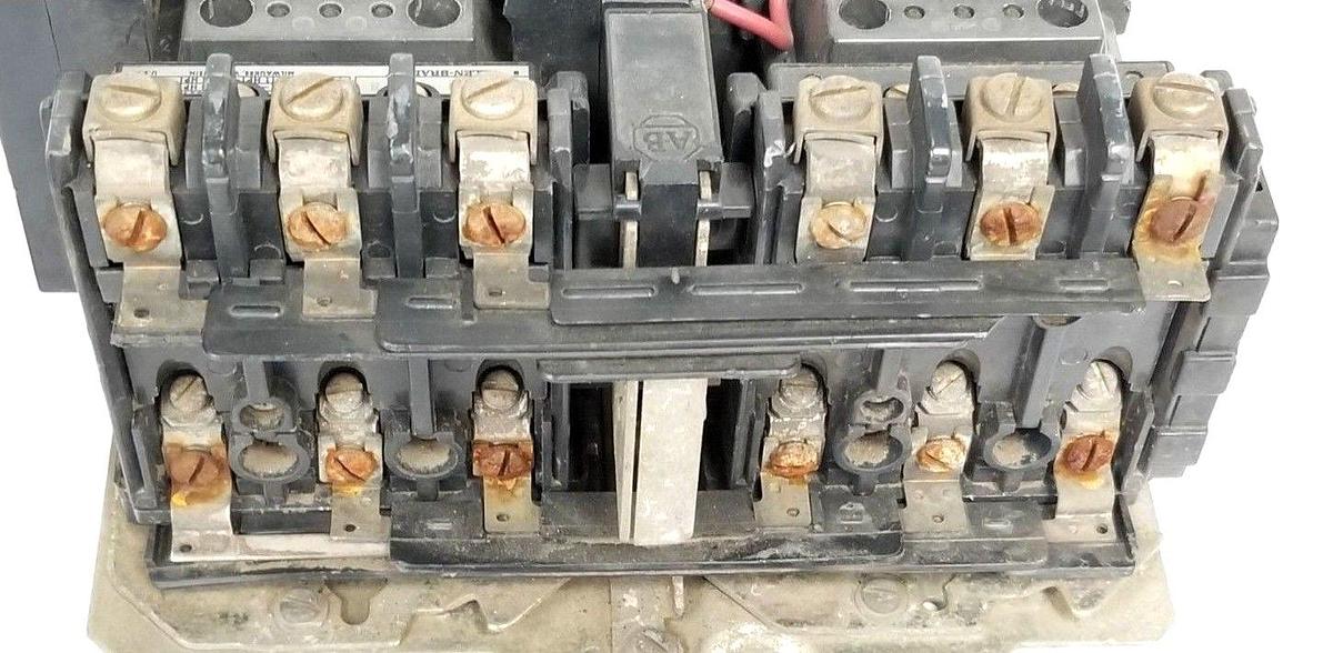 Used ALLEN BRADLEY 505-AOD REVERSING STARTER SER. B W/ (2) CB236 COILS , 592-BOW16