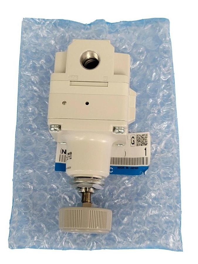 Used NEW SMC IR2020-N02 PRECISION REGULATOR PORT 1/4INCH IR2020N02
