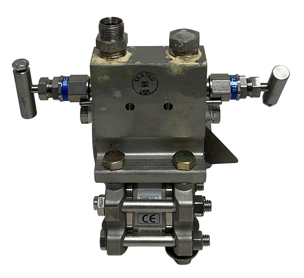 Used SMAR LD301 HART SMART PRESSURE TRANSMITTER 1/2'' W/ LONE STAR MANIFOLD ASSY USNP