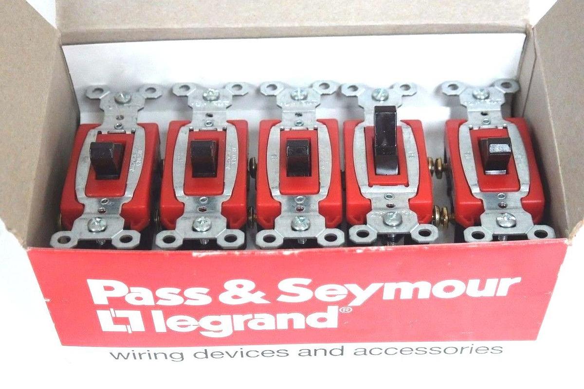 Used BOX OF 10 NEW PASS & SEYMOUR CS20AC1 SINGLE POLE SWITCHES 20A 120/277VAC