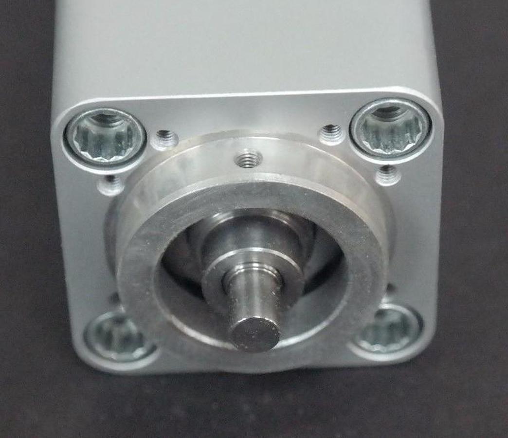 Used NEW FESTO DNCE-32-100-BS3 ACTUATOR ELECTRIC CYLINDER DNCE-32-100-BS