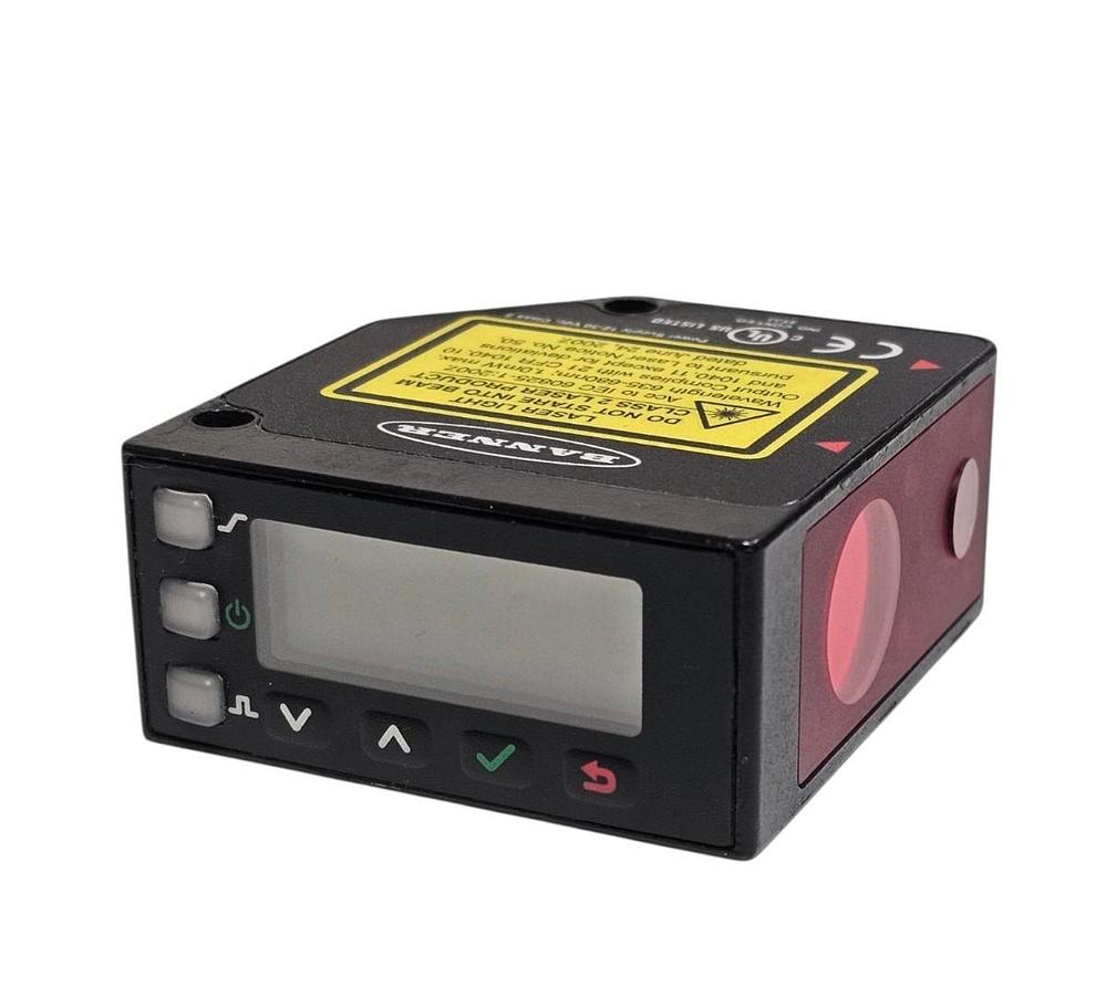 Used BANNER LE550UQ LASER DISPLACEMENT SENSOR 12-30V DC P/N: 86750